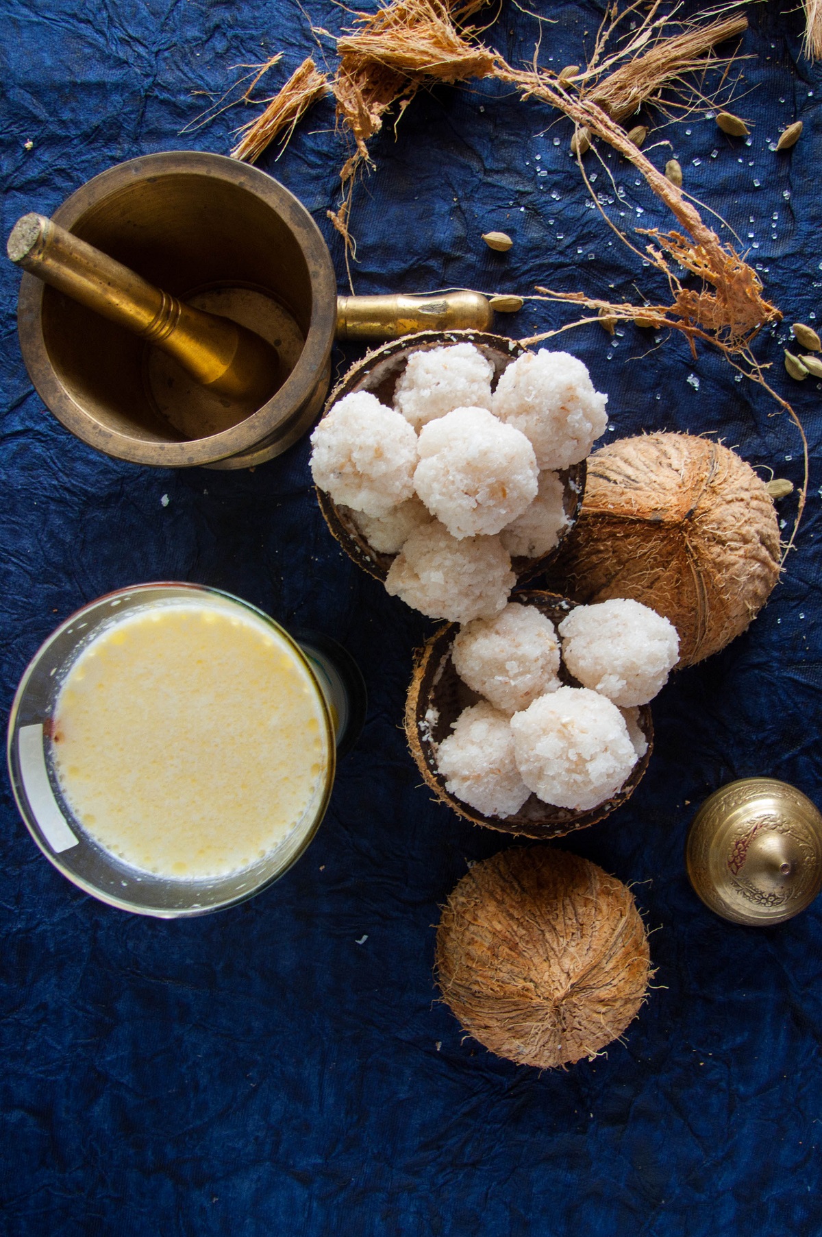 coconut laddoo