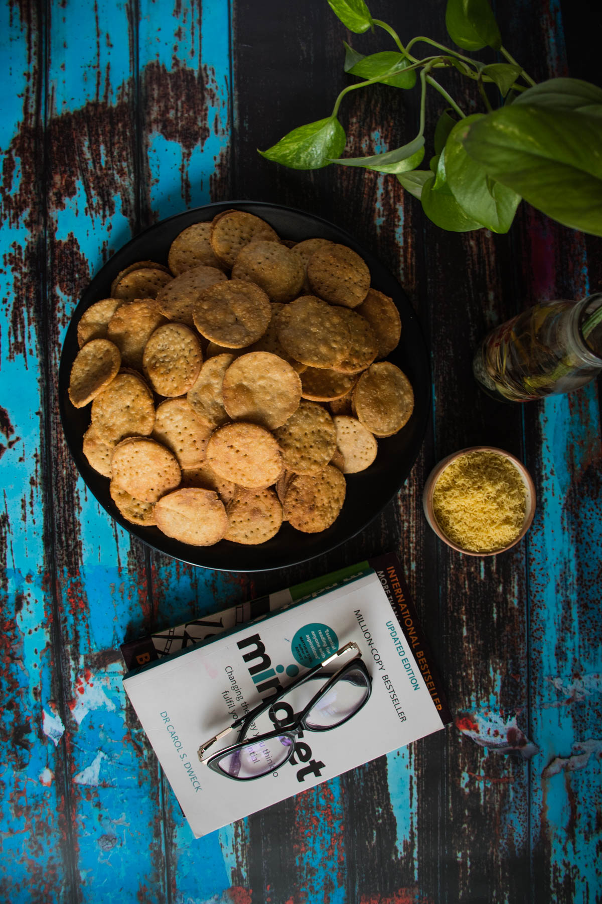 Crispy Papdi Recipe – How to Make Fried Papdi for Indian Chaat