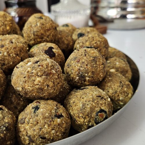 sattu dry fruit ladoo
