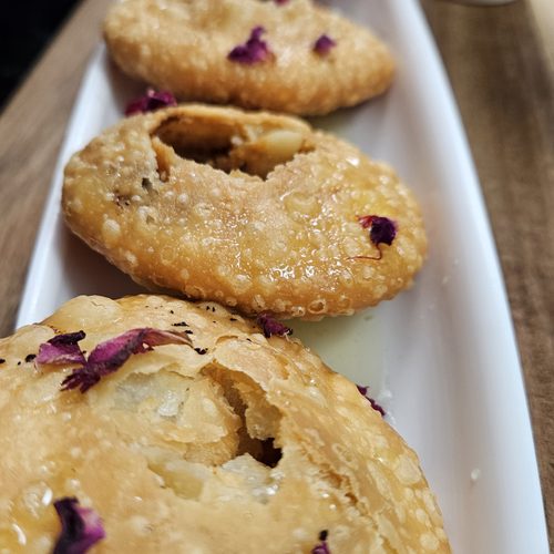 mawa kachori